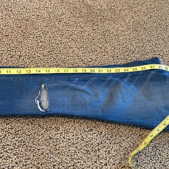 Abercrombie & Fitch Jean Legging Size 0R Denim in Like New Condition - Picture 8 of 9